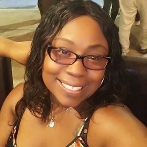 Meet your Posher, Latoya